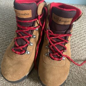 Women’s Columbia Hiking Boots